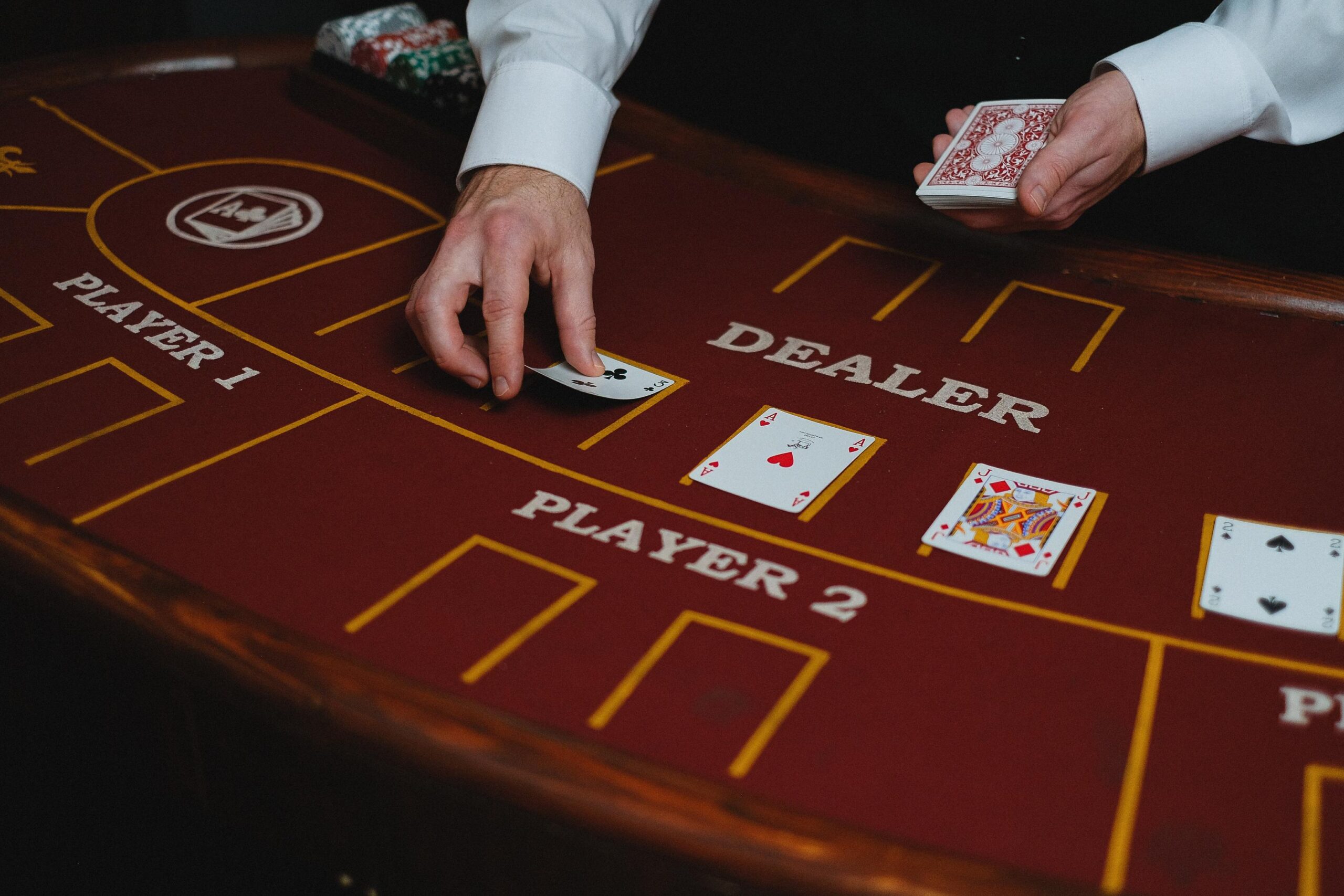 Baccarat Explained for Beginners: Rules, Card Values and Round Mechanics